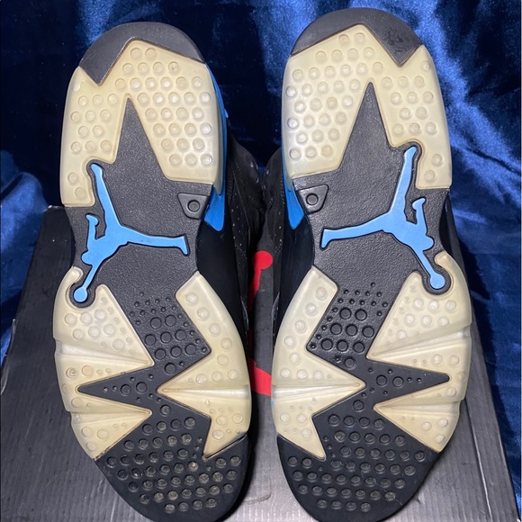 ***SOLD*** Jordan Retro 6 “UNC” SIZE 9.5 - Picture 4 of 5